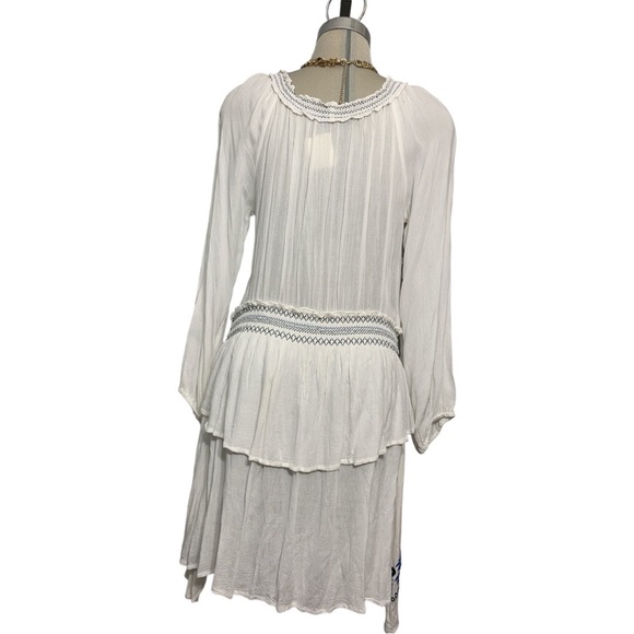 - *NEW* HYPE Gorgeous Summer Embroidery Dress Size M - Picture 8 of 15